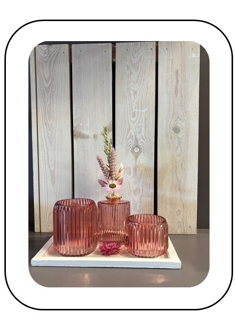 Theelichtjes met vaas in roze
