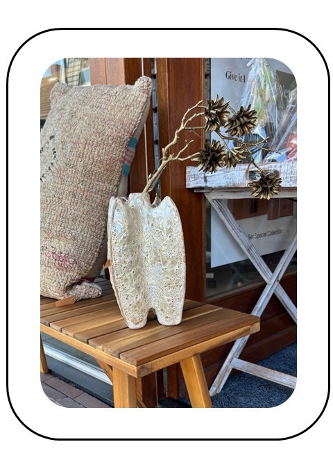 Vaas Shareece Cream ceramic